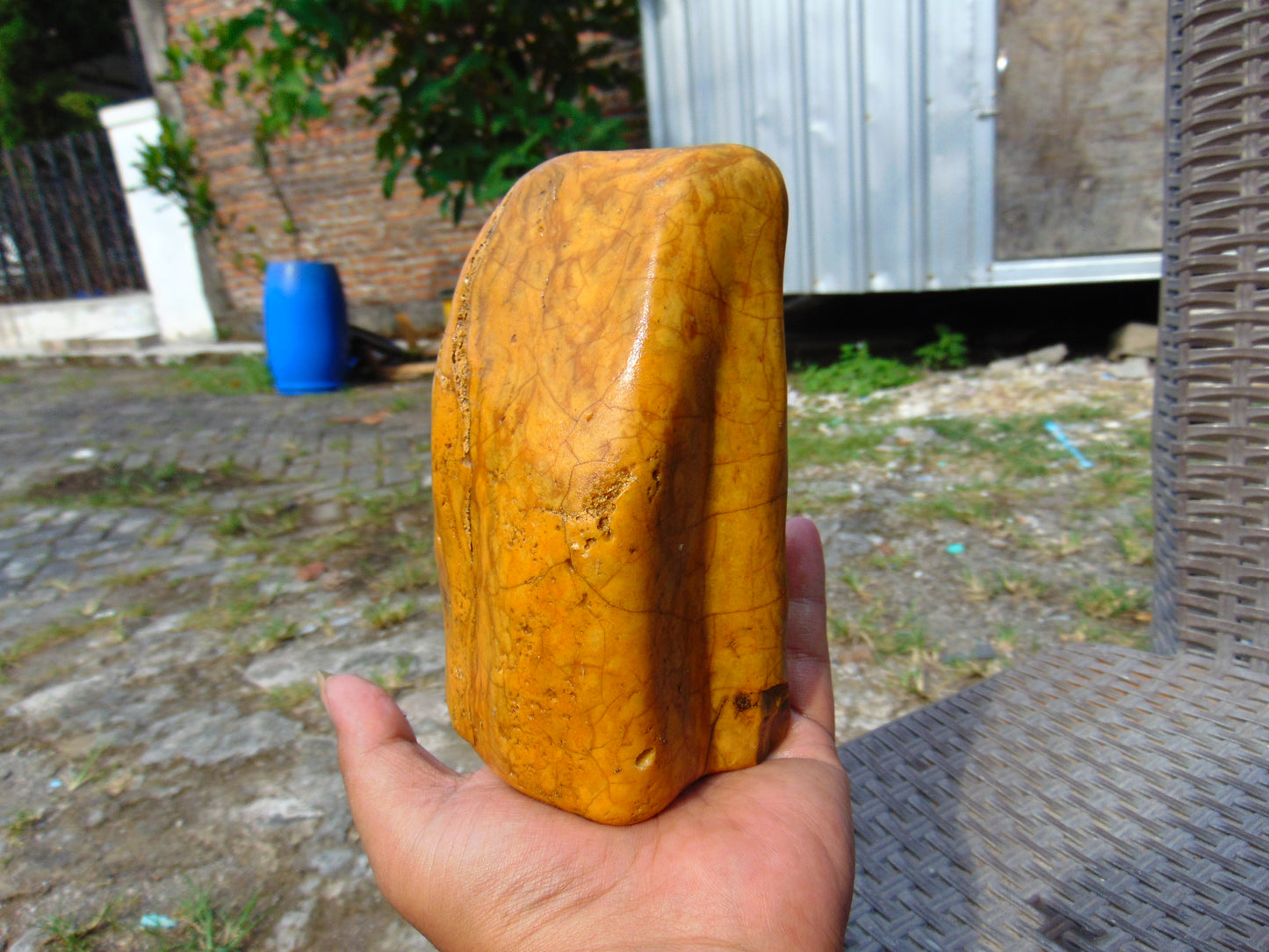 353 gram Polished Indonesia Yellow Fragrance Amber for Healing FK4
