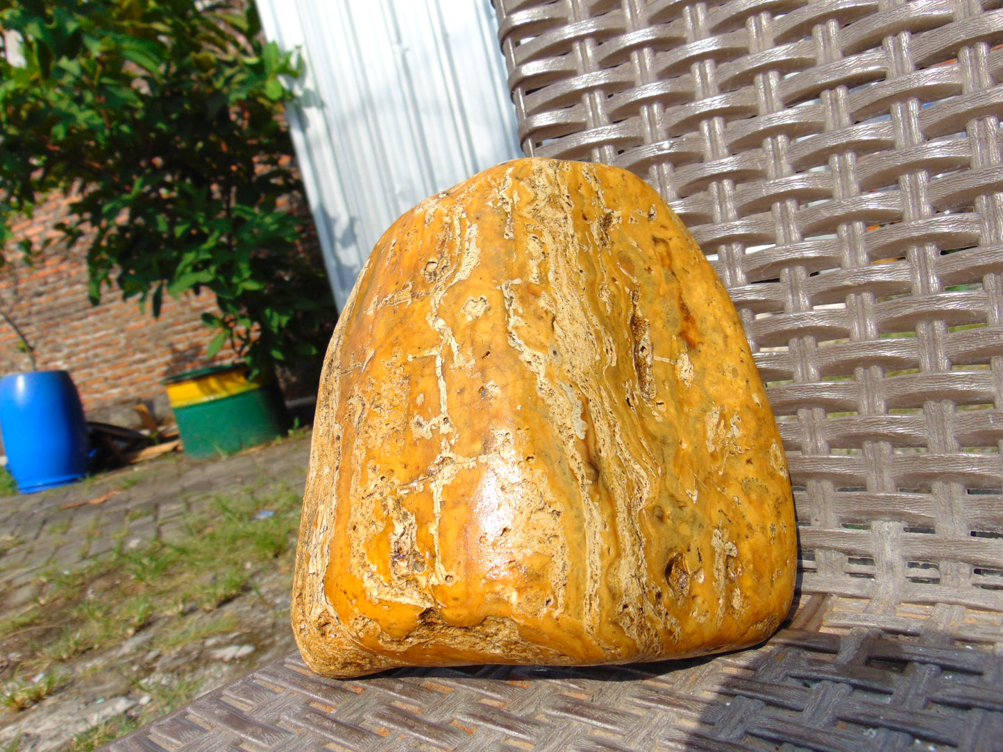 531 gram Polished Indonesia Yellow Fragrance Amber for Healing FK3