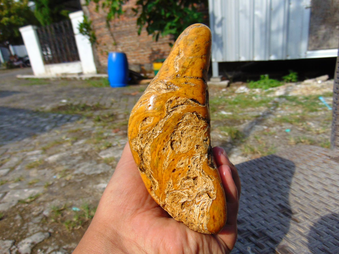 531 gram Polished Indonesia Yellow Fragrance Amber for Healing FK3