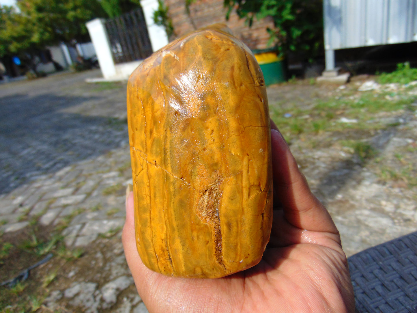 731 gram Polished Indonesia Yellow Fragrance Amber for Healing FK9