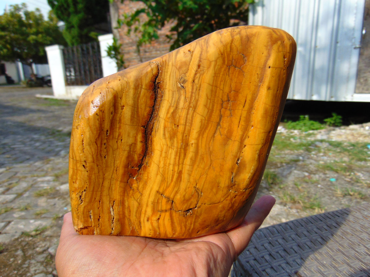 731 gram Polished Indonesia Yellow Fragrance Amber for Healing FK9