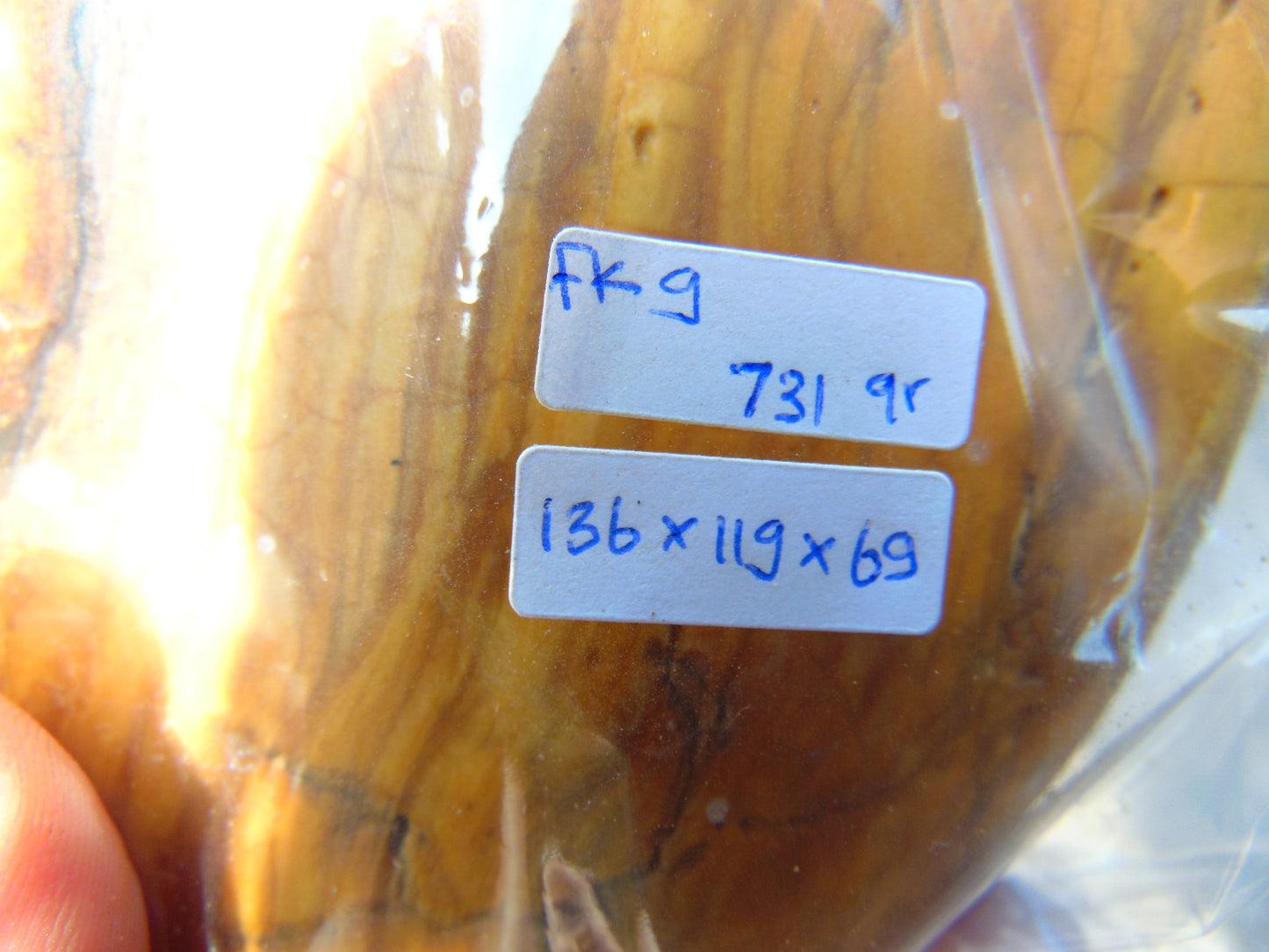 731 gram Polished Indonesia Yellow Fragrance Amber for Healing FK9