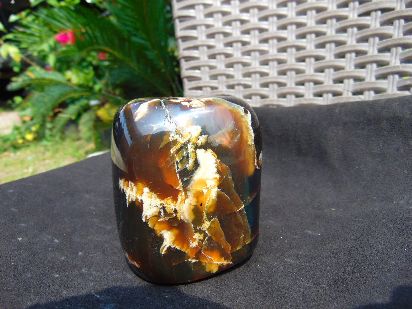 268 gram Polished Stone 83x68x61 Indonesian for Healing 25A179