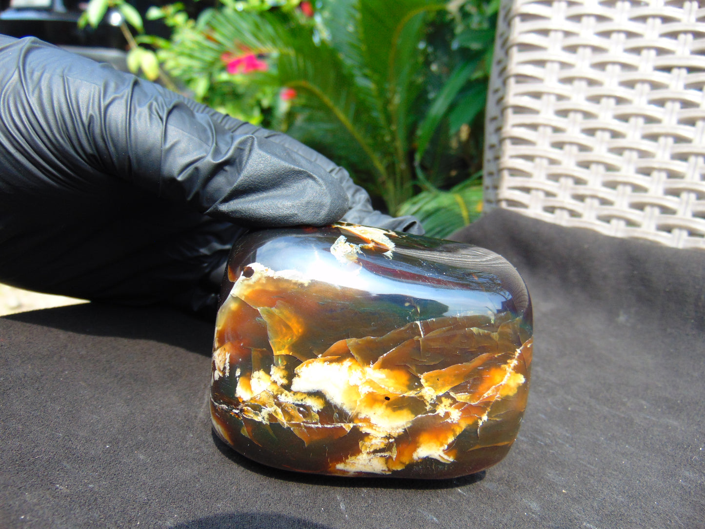 268 gram Polished Stone 83x68x61 Indonesian for Healing 25A179