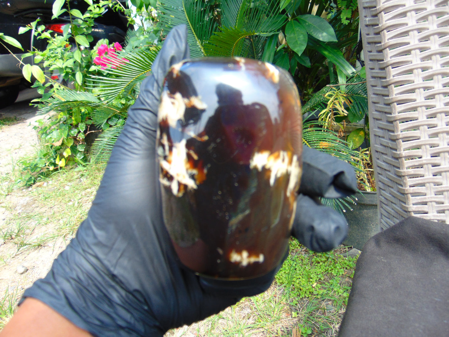 268 gram Polished Stone 83x68x61 Indonesian for Healing 25A179