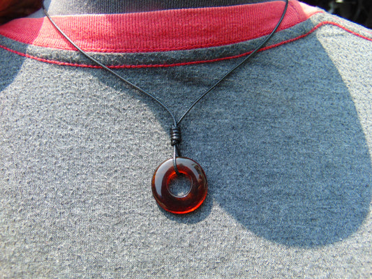 1.2 gr Donut Pendant Indonesia Red Amber No.151