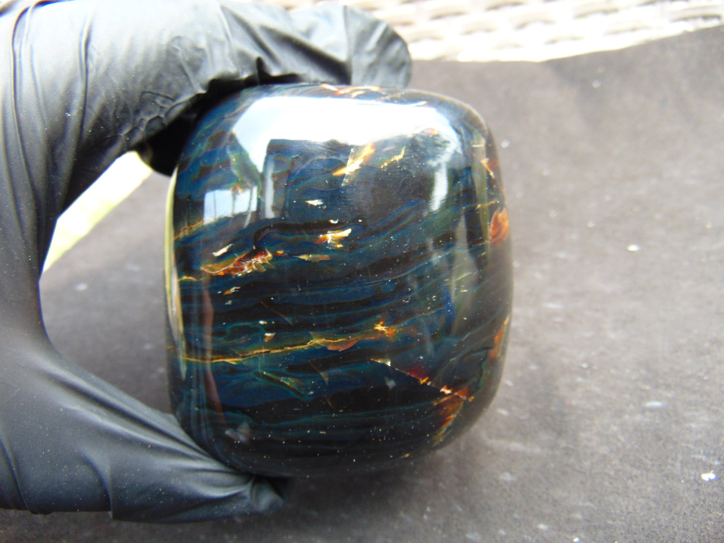324 gr Polished Stone 83x77x66 Indonesian Blue Amber for Healing 25Y135