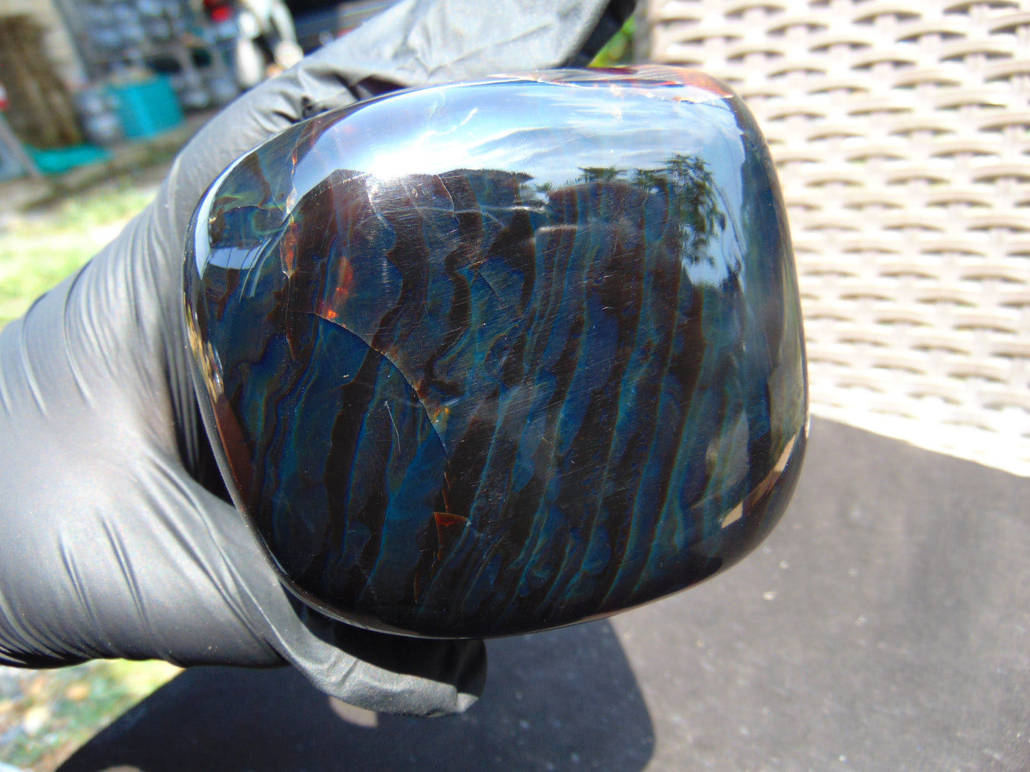324 gr Polished Stone 83x77x66 Indonesian Blue Amber for Healing 25Y135