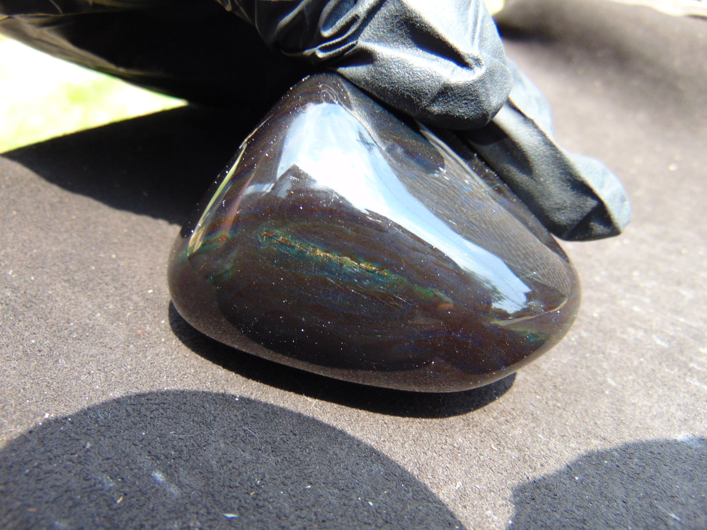98 gr Polished Stone 67x57x45 Indonesian Blue Amber for Healing 25Y100