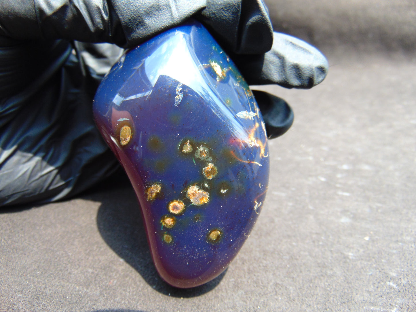 107 gr Polished Stone 86x52x49 Indonesian Blue Amber for Healing 25N138