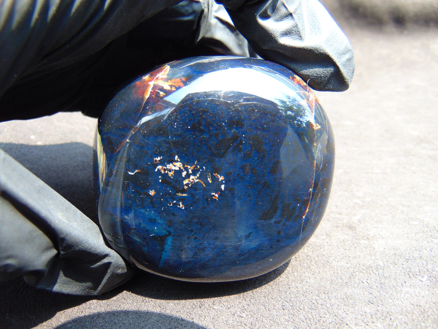 176 gr Polished Stone 74x65x58 Indonesian Blue Amber for Healing 25Y137