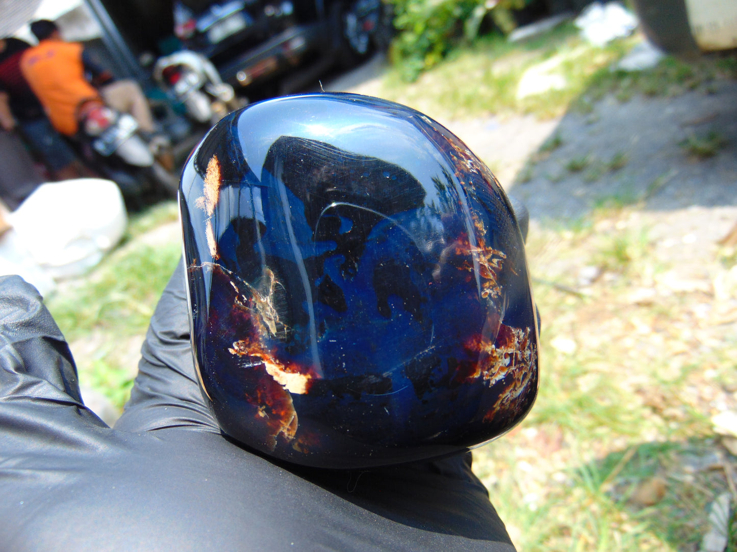 176 gr Polished Stone 74x65x58 Indonesian Blue Amber for Healing 25Y137