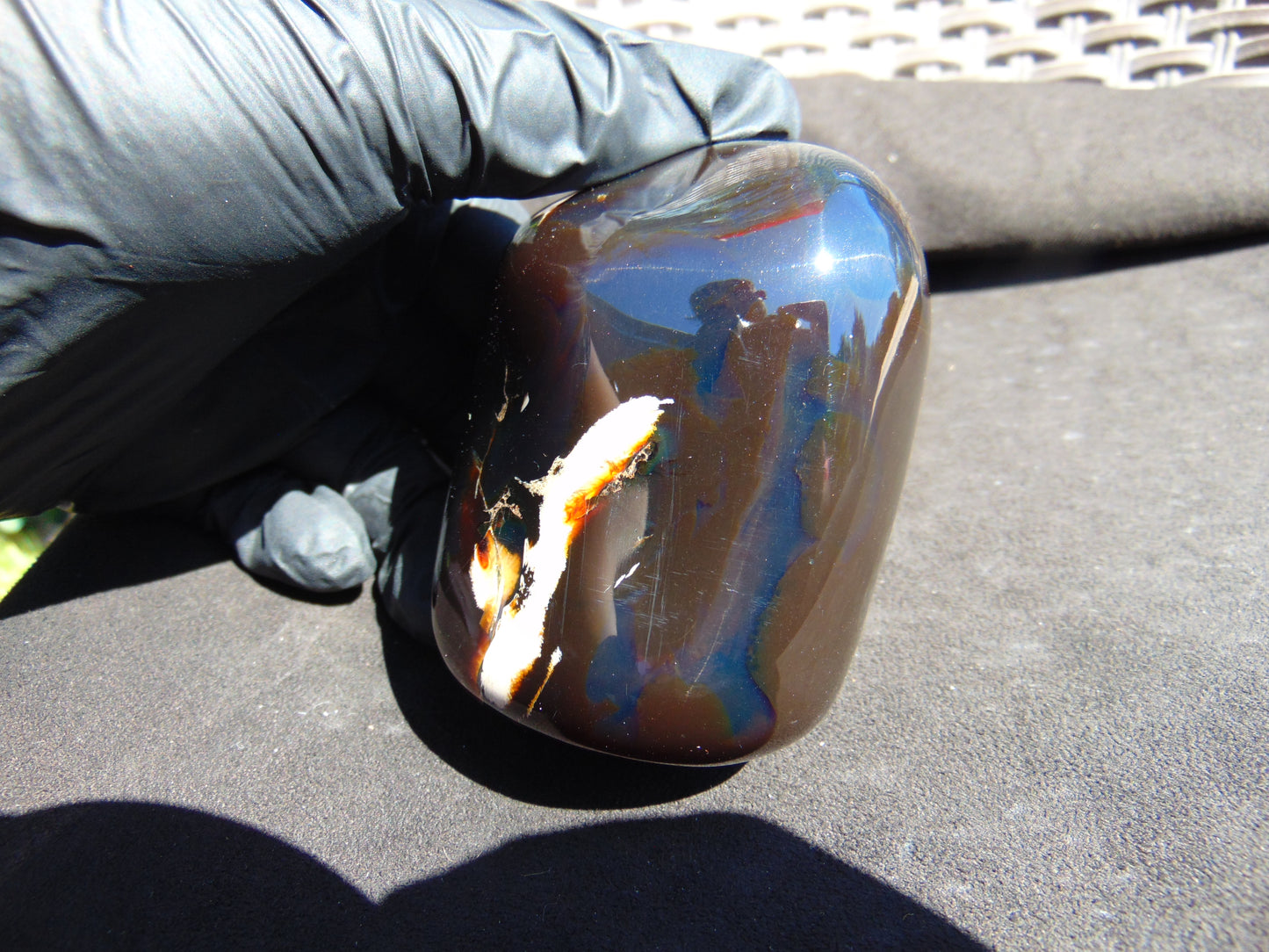 200 gr Polished Stone 82x62x57 Indonesian Blue Amber for Healing 25Y136