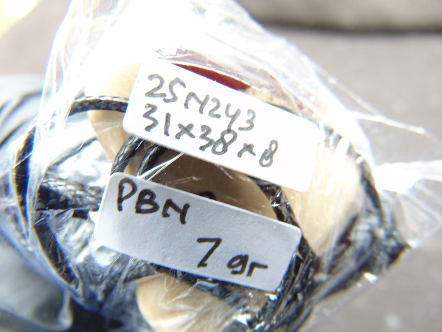 7 gr Heart Pendant Indonesian Amber for Healing 25N243