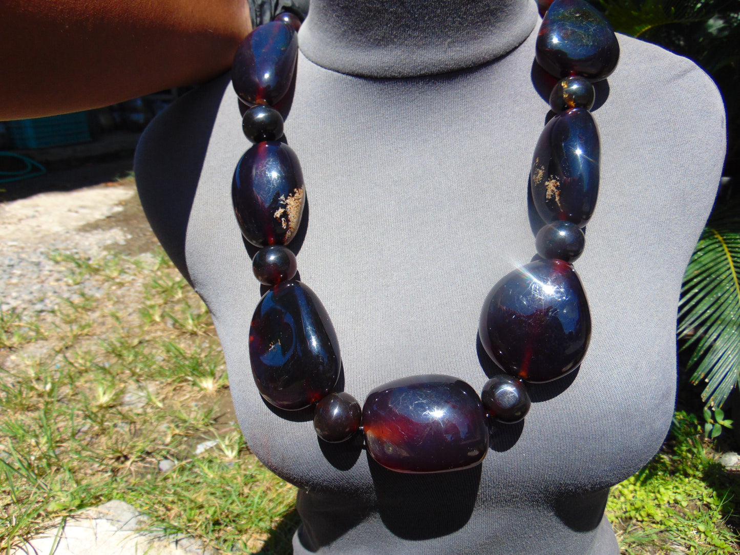 279 gr Big Necklace Indonesian Amber for Healing FR139