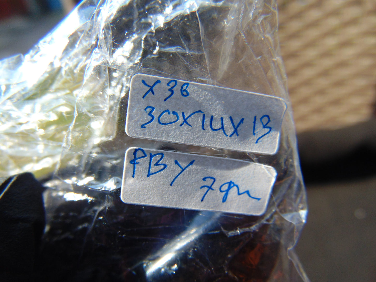 7 gr Pendant 30x14x13 mm Indonesian blue Amber for Healing PBY38