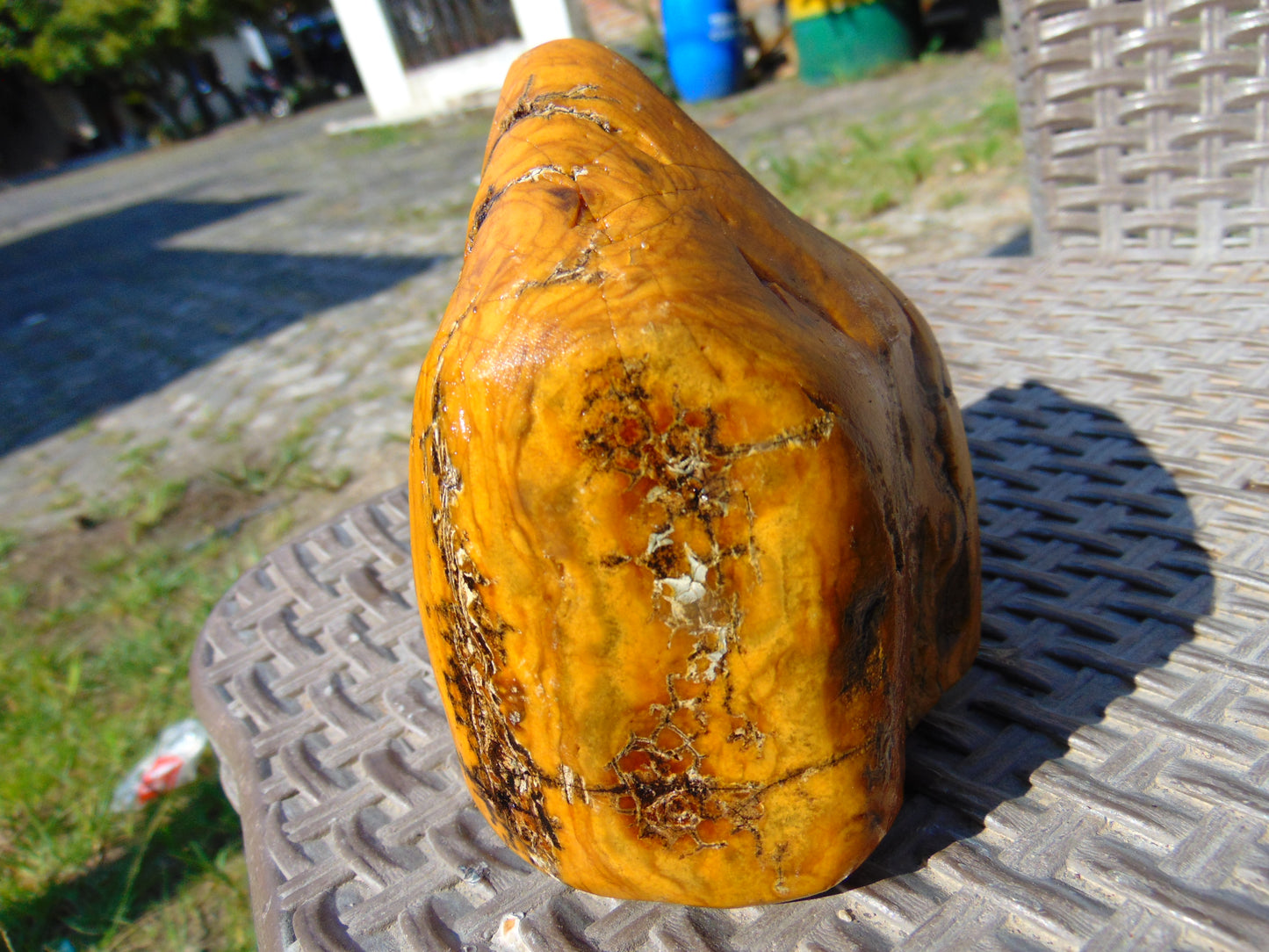 588 gram Polished Indonesia Yellow Fragrance Amber for Healing FK16