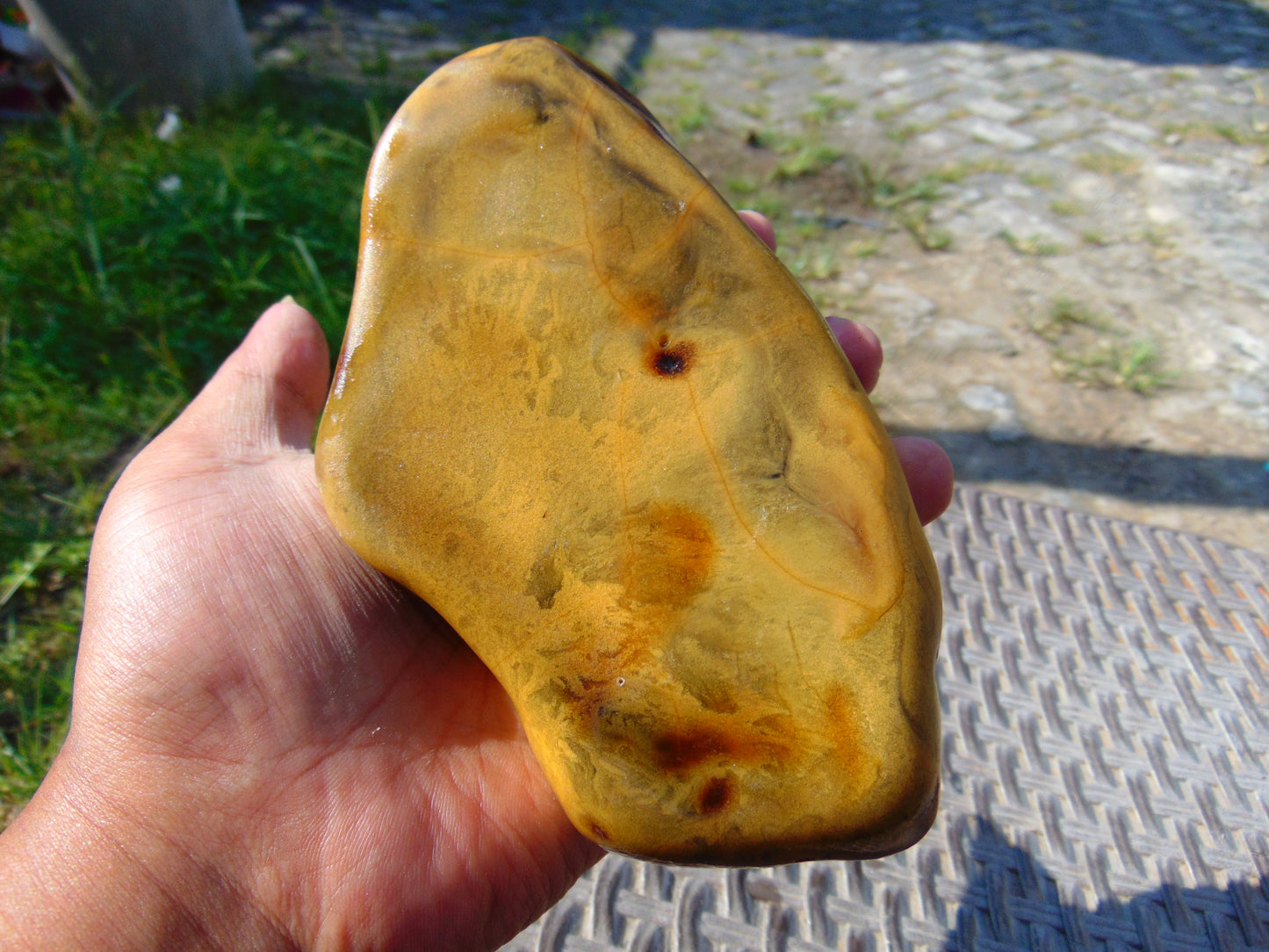 296 gram Polished Indonesia Yellow Fragrance Amber for Healing FK22