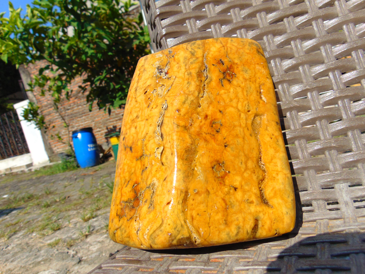 422 gram Polished Indonesia Yellow Fragrance Amber for Healing FK15