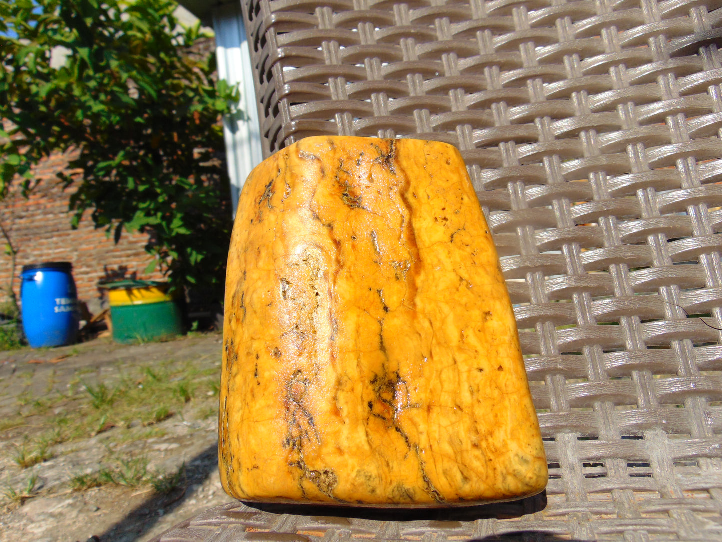 422 gram Polished Indonesia Yellow Fragrance Amber for Healing FK15