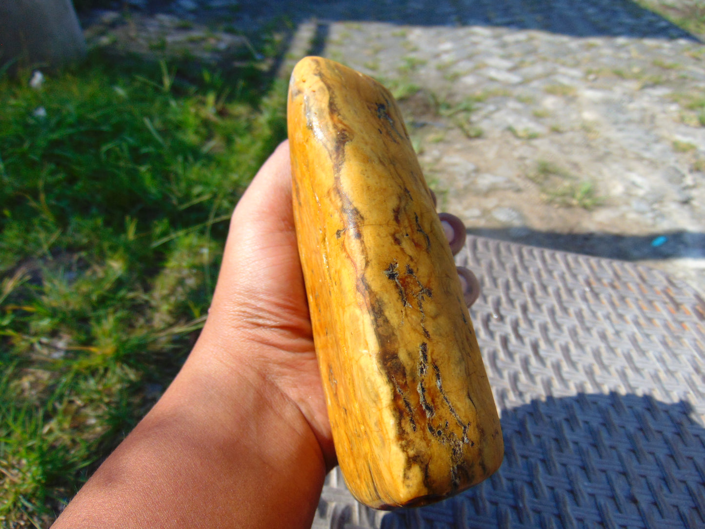 422 gram Polished Indonesia Yellow Fragrance Amber for Healing FK15
