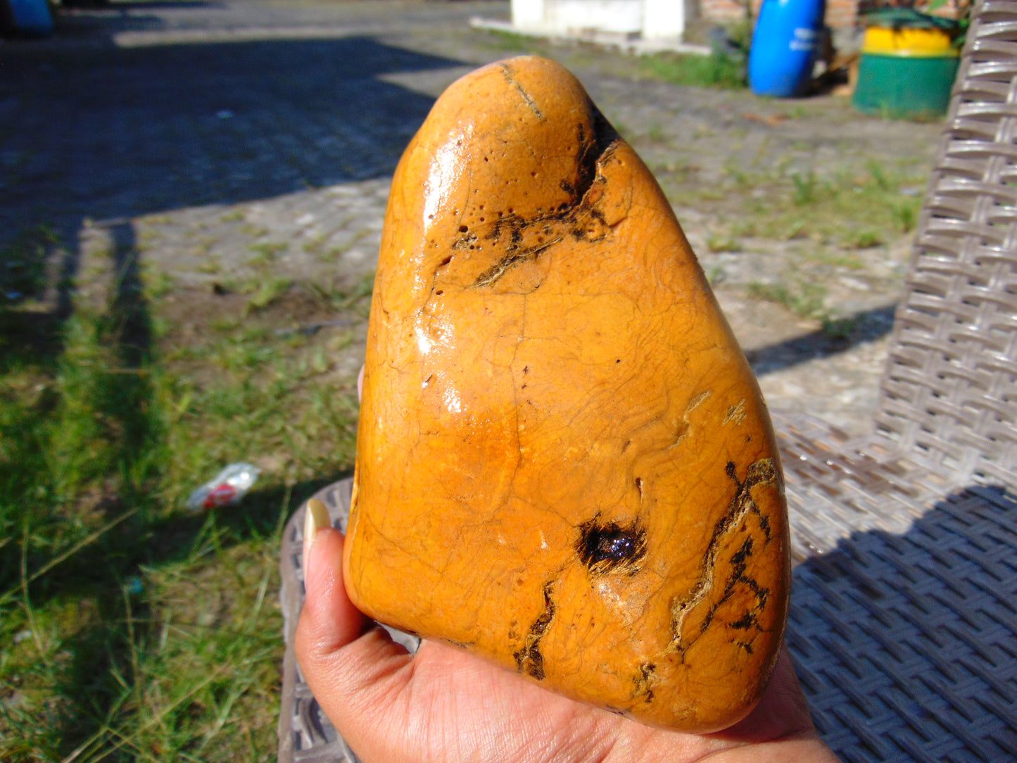 522 gram Polished Indonesia Yellow Fragrance Amber for Healing FK14