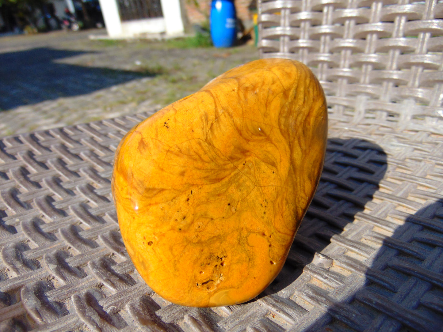 291 gram Polished Indonesia Yellow Fragrance Amber for Healing FK17