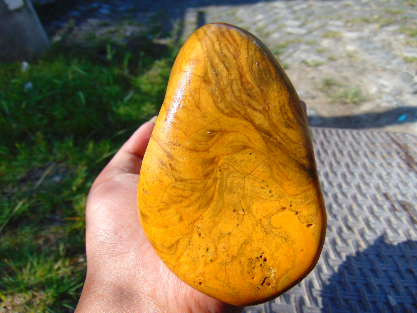 291 gram Polished Indonesia Yellow Fragrance Amber for Healing FK17