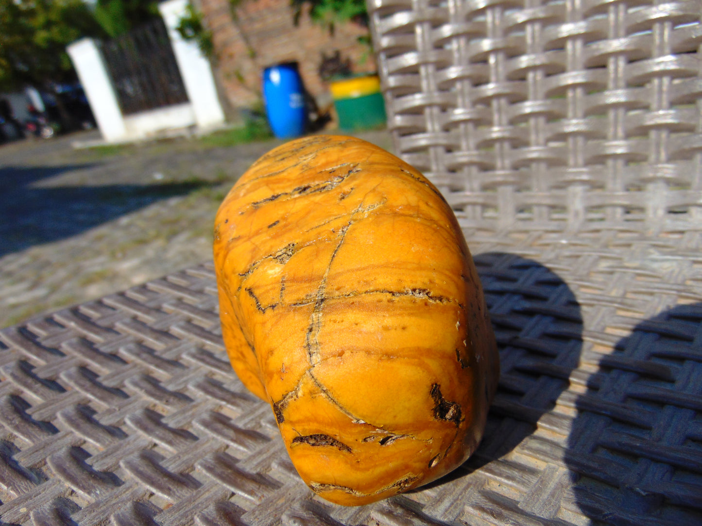 264 gram Polished Indonesia Yellow Fragrance Amber for Healing FK20