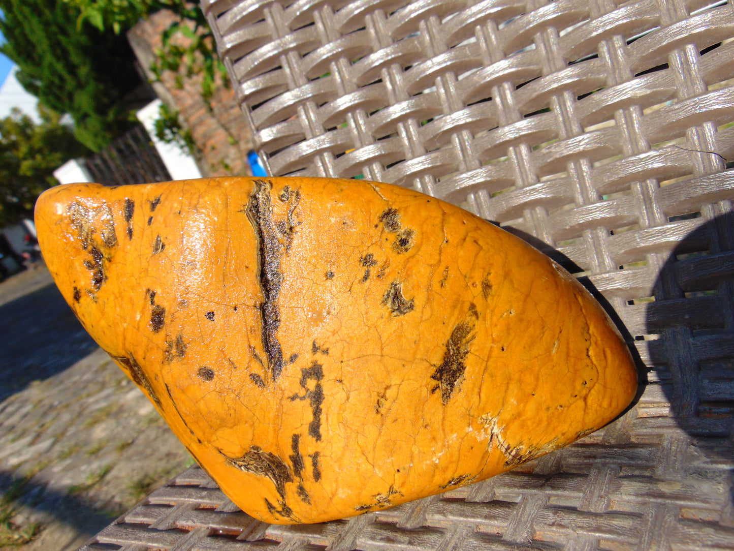 400 gram Polished Indonesia Yellow Fragrance Amber for Healing KM6