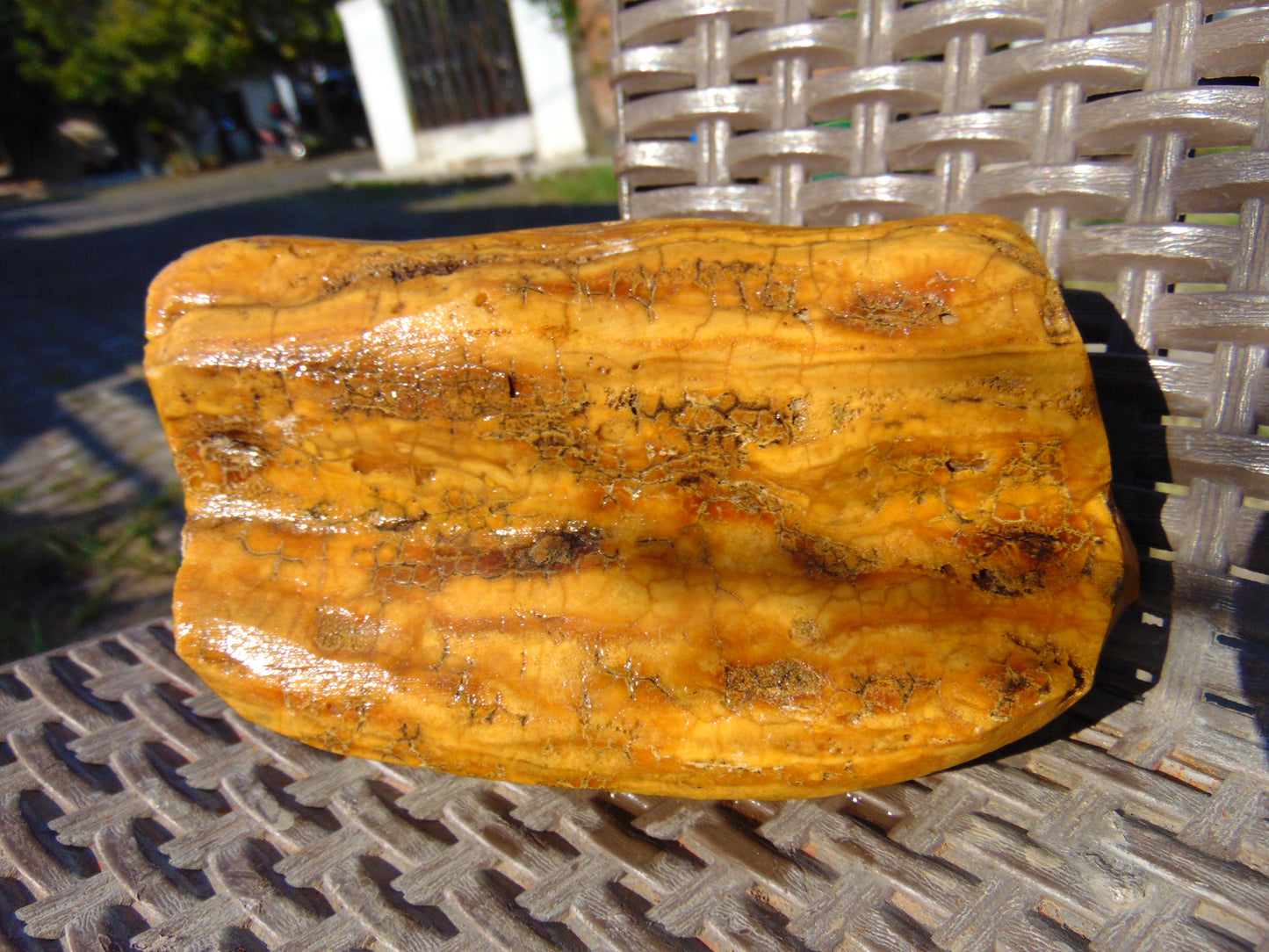 343 gram Polished Indonesia Yellow Fragrance Amber for Healing KM14