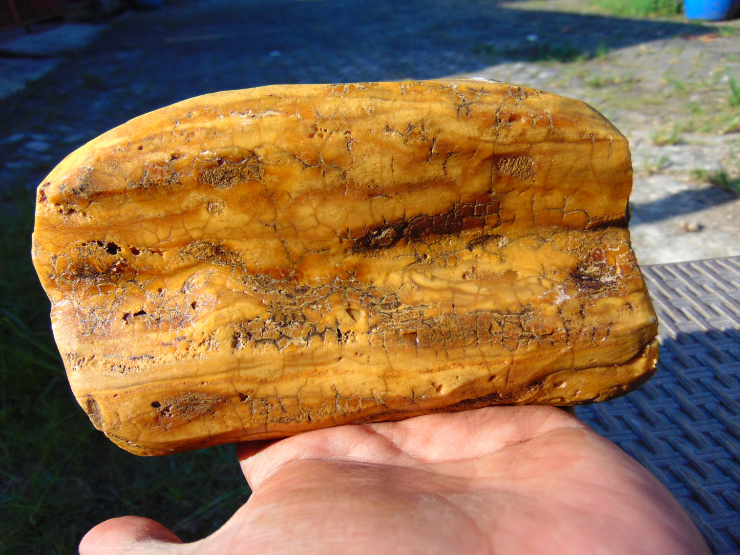 343 gram Polished Indonesia Yellow Fragrance Amber for Healing KM14
