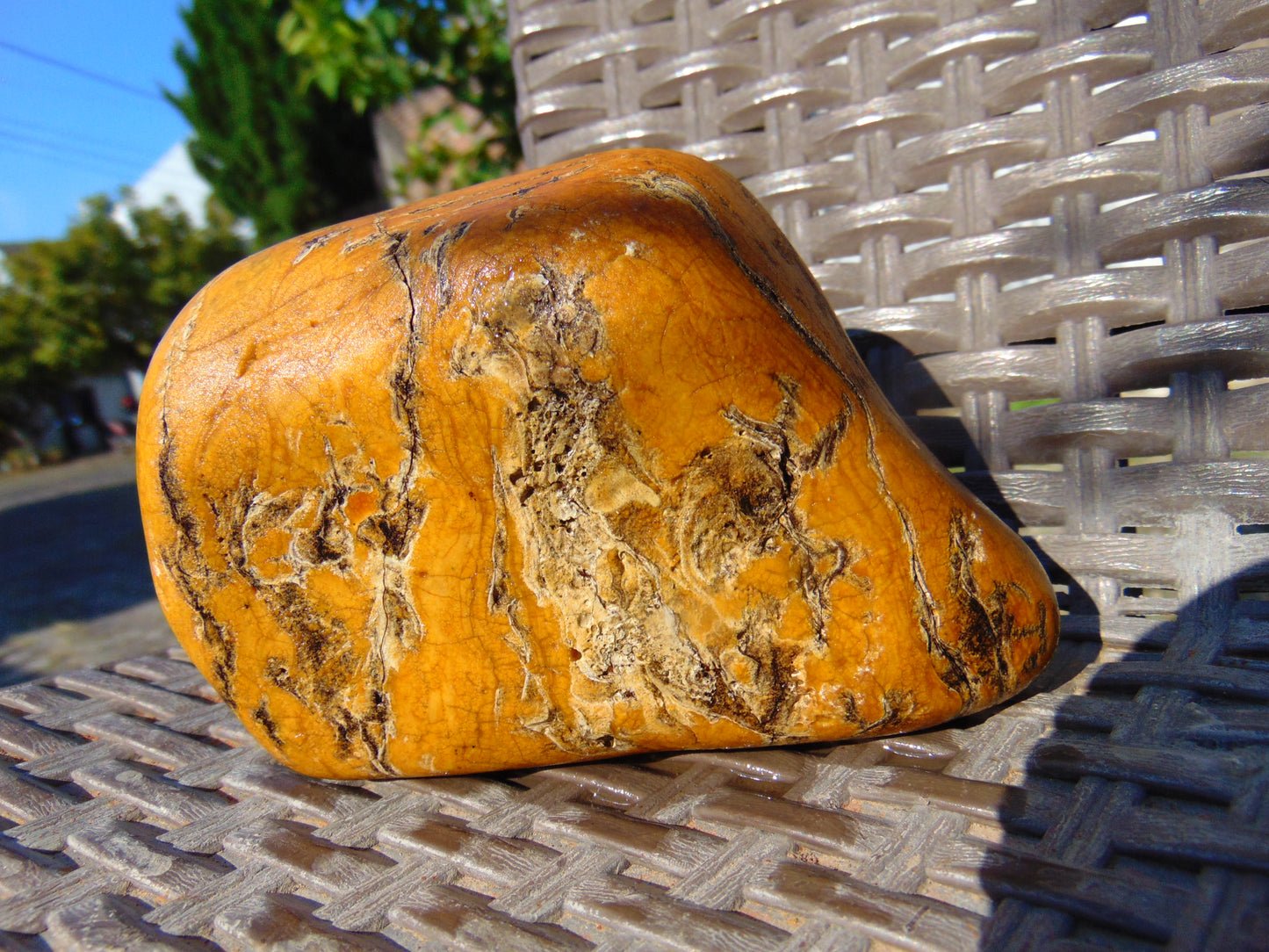276 gram Polished Indonesia Yellow Fragrance Amber for Healing KM7
