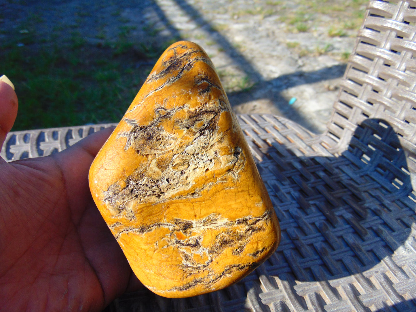 276 gram Polished Indonesia Yellow Fragrance Amber for Healing KM7