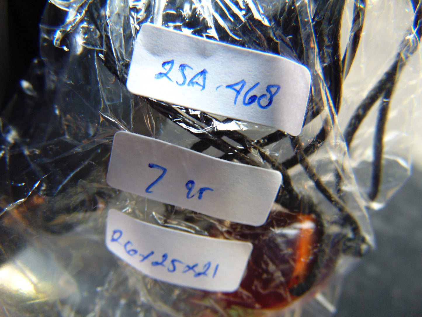 7 gr Pendant 26x25x21 mm Indonesian Blue Amber for Healing 25A468