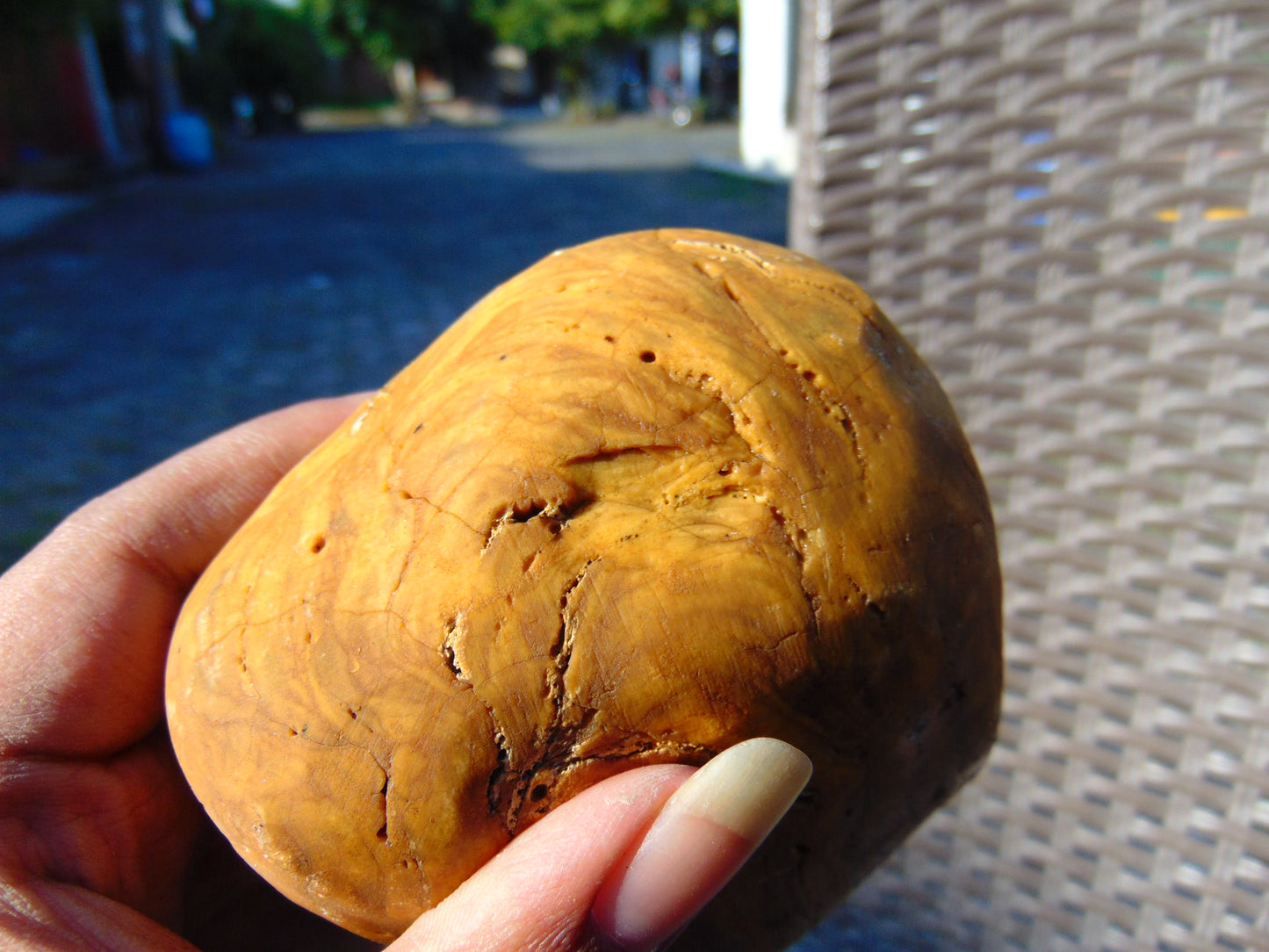 367 gram Polished Indonesia Yellow Fragrance Amber for Healing KM20