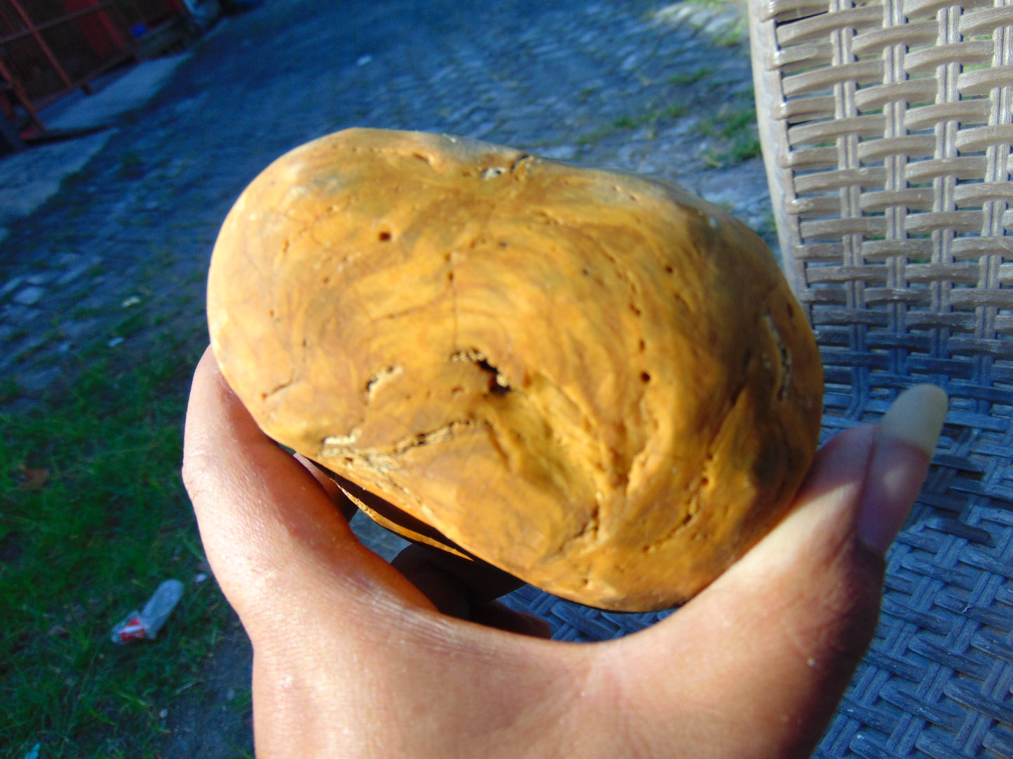 367 gram Polished Indonesia Yellow Fragrance Amber for Healing KM20