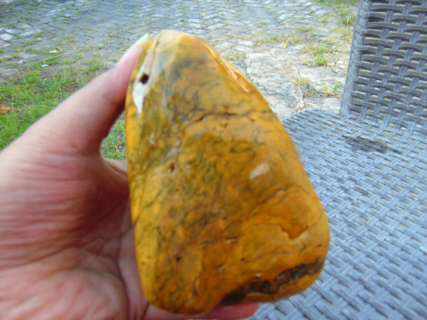 247 gram Polished Indonesia Yellow Fragrance Amber for Healing KM19