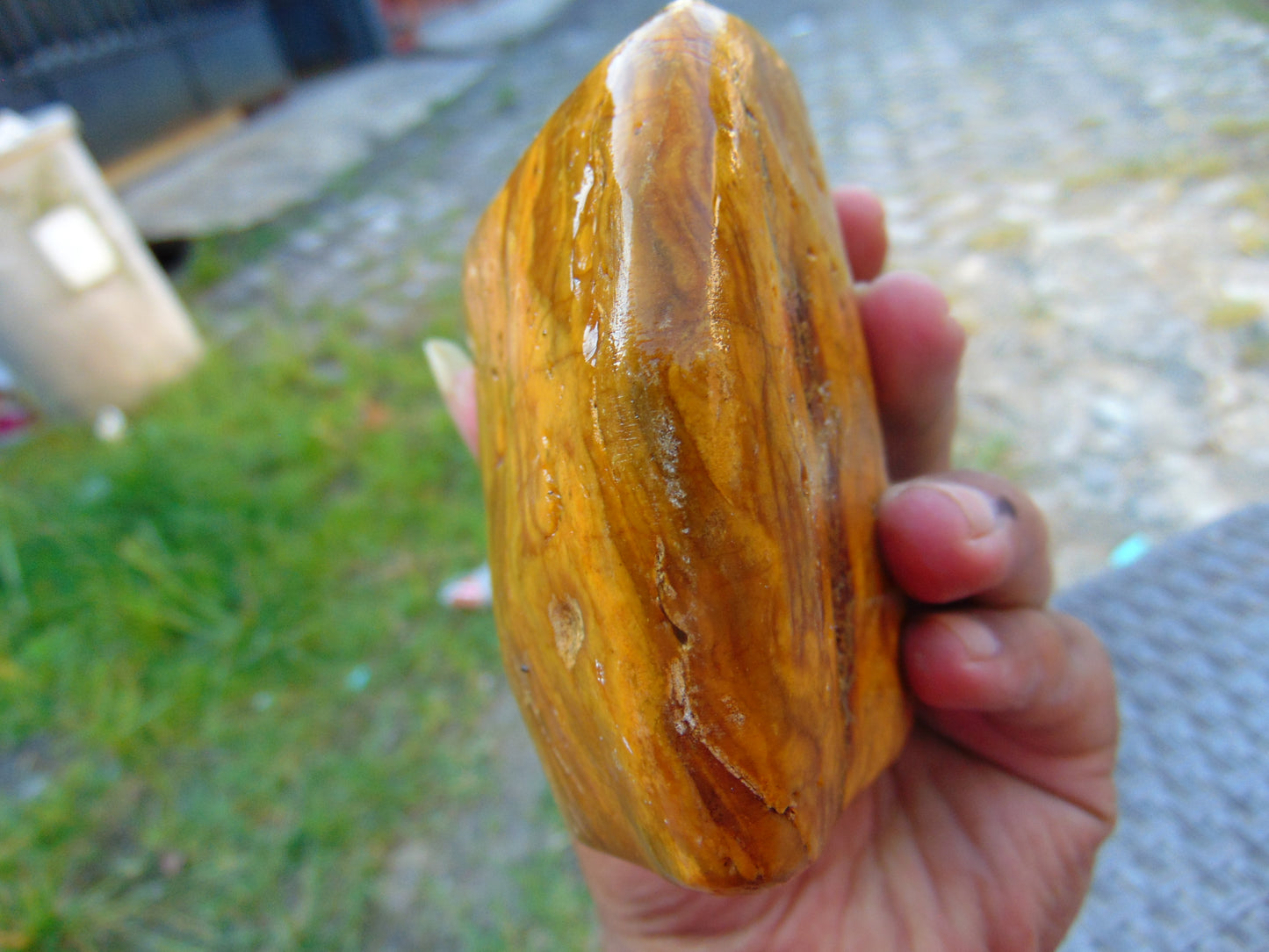 329 gram Polished Indonesia Yellow Fragrance Amber for Healing KM5