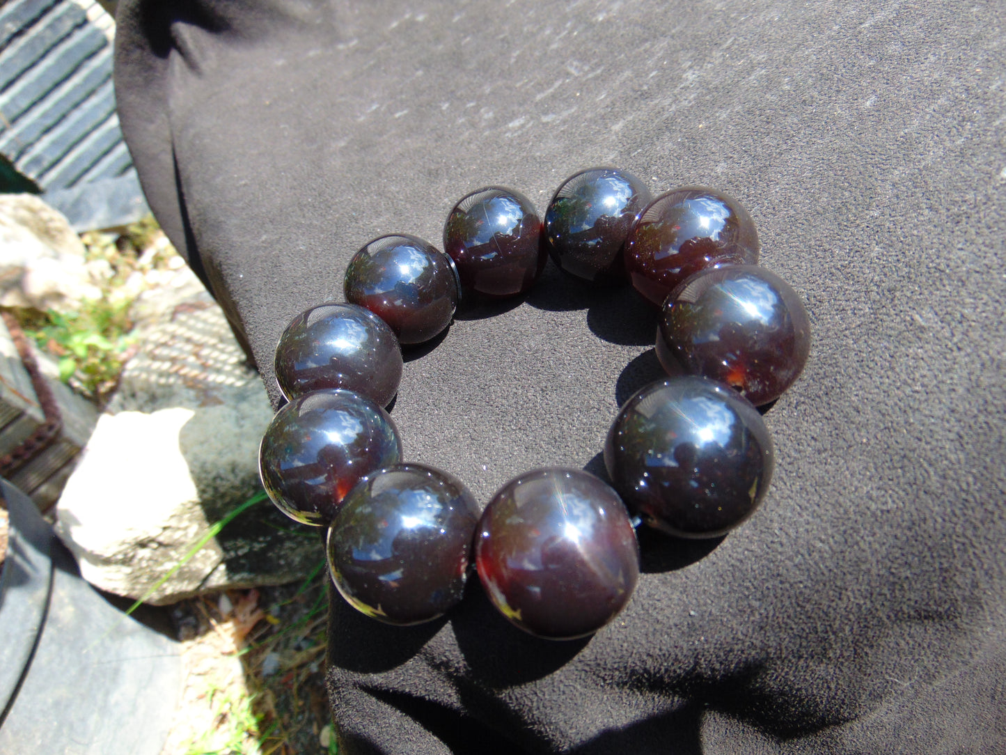 90 gram 10 Beads Mala Bracelet Indonesian Cherry Red Amber 25 mm for Healing FRB35