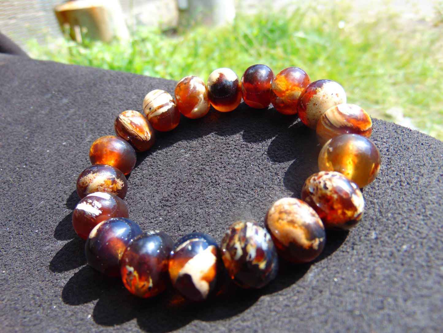 19 gram 18 Beads Mala Bracelet Indonesian White Amber 12 mm for Healing FRB27
