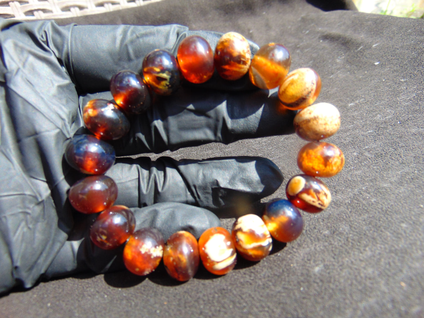 19 gram 18 Beads Mala Bracelet Indonesian White Amber 12 mm for Healing FRB27