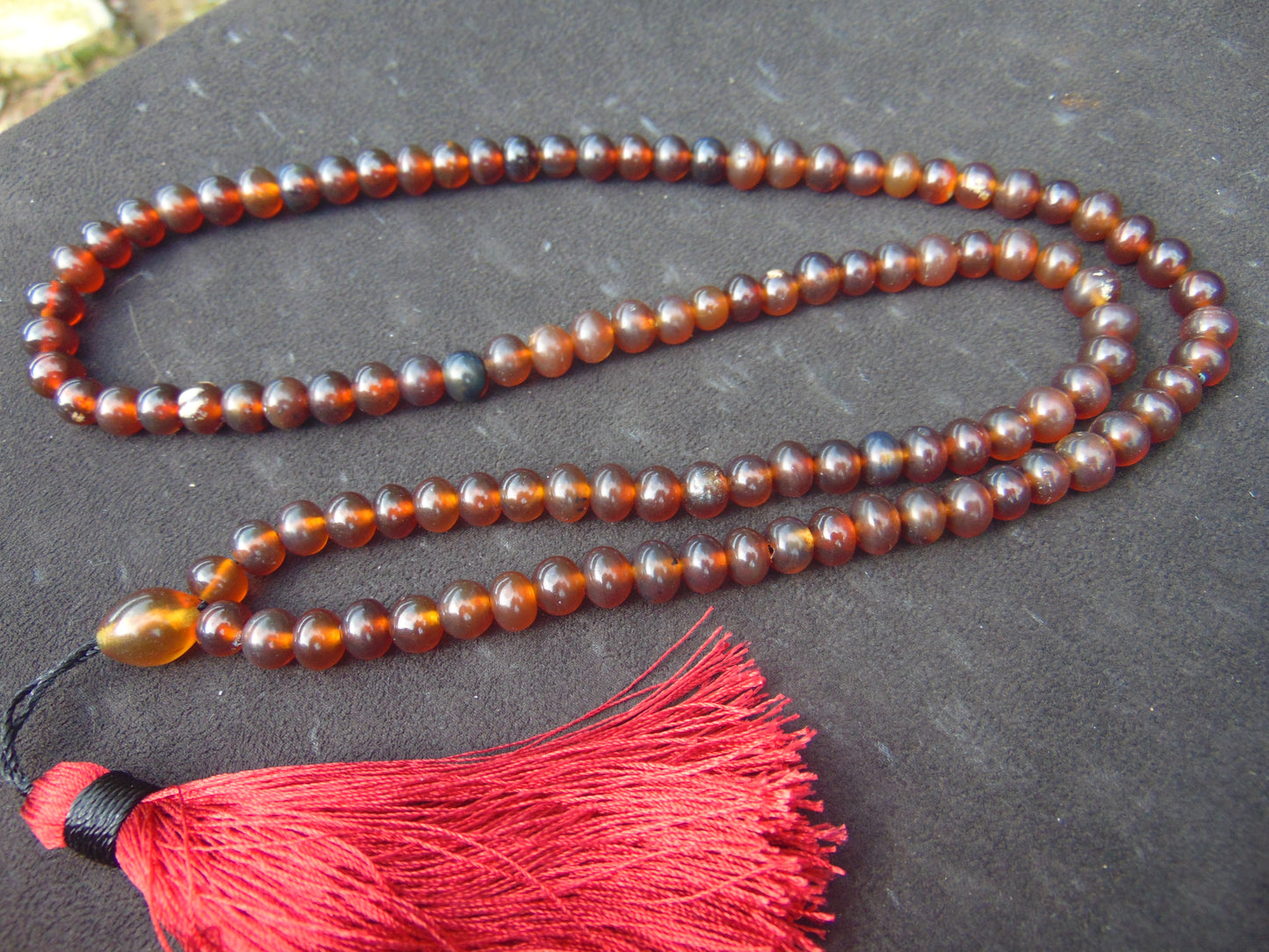 39 gram 108 Beads 8 mm Mala Buddha for Yoga and Meditation Indonesian Red Amber for Healing MB3
