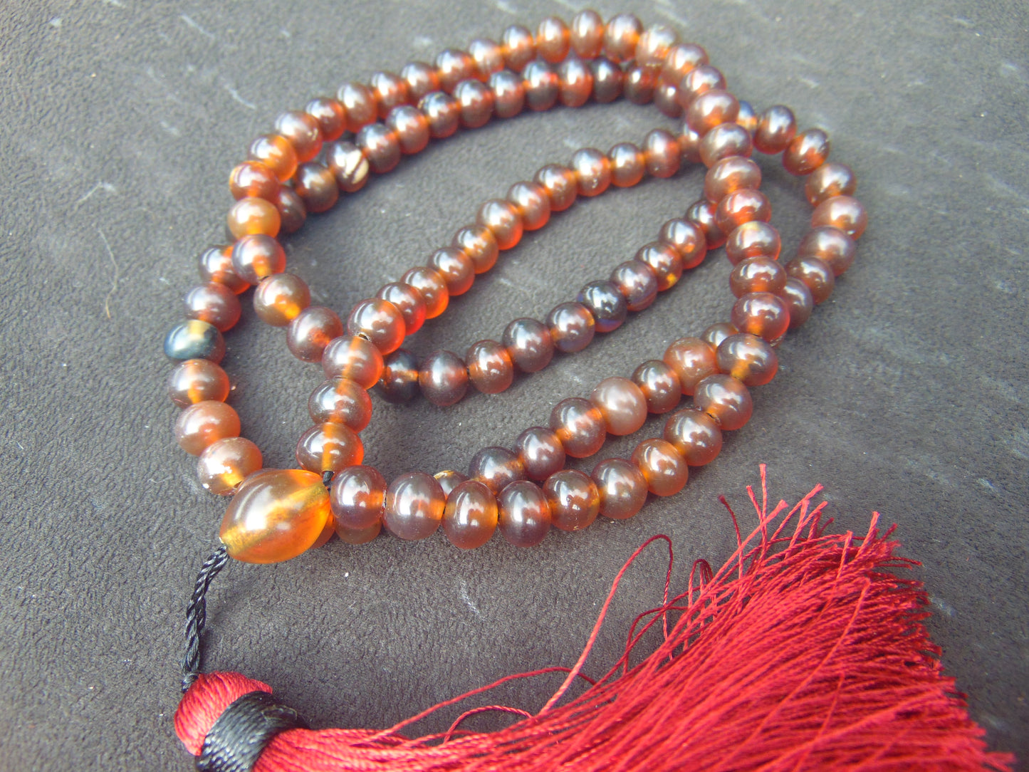 39 gram 108 Beads 8 mm Mala Buddha for Yoga and Meditation Indonesian Red Amber for Healing MB3
