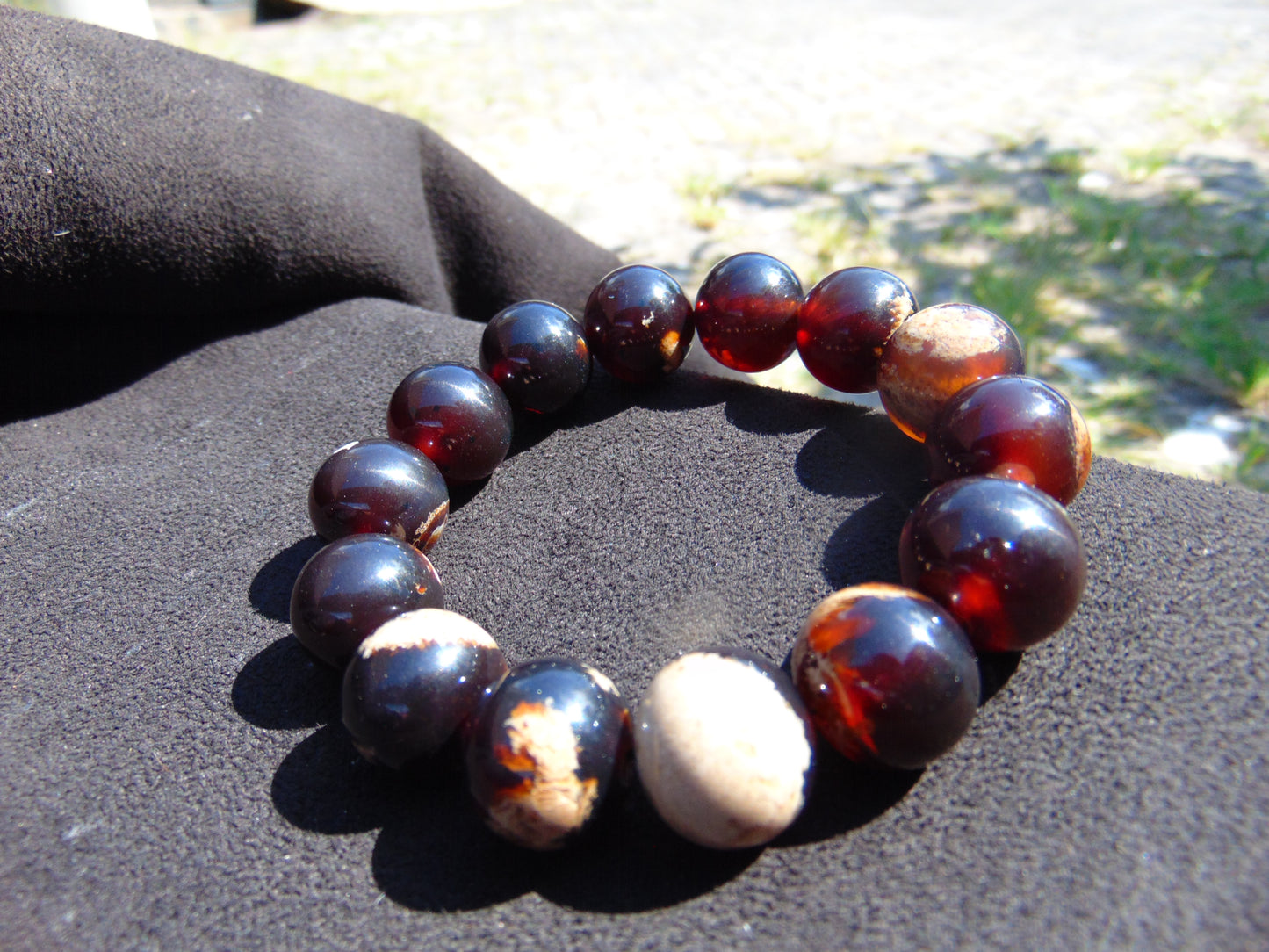 30 gram 14 Beads Mala Bracelet Indonesian Cherry Red Amber 16 mm for Healing FRB11