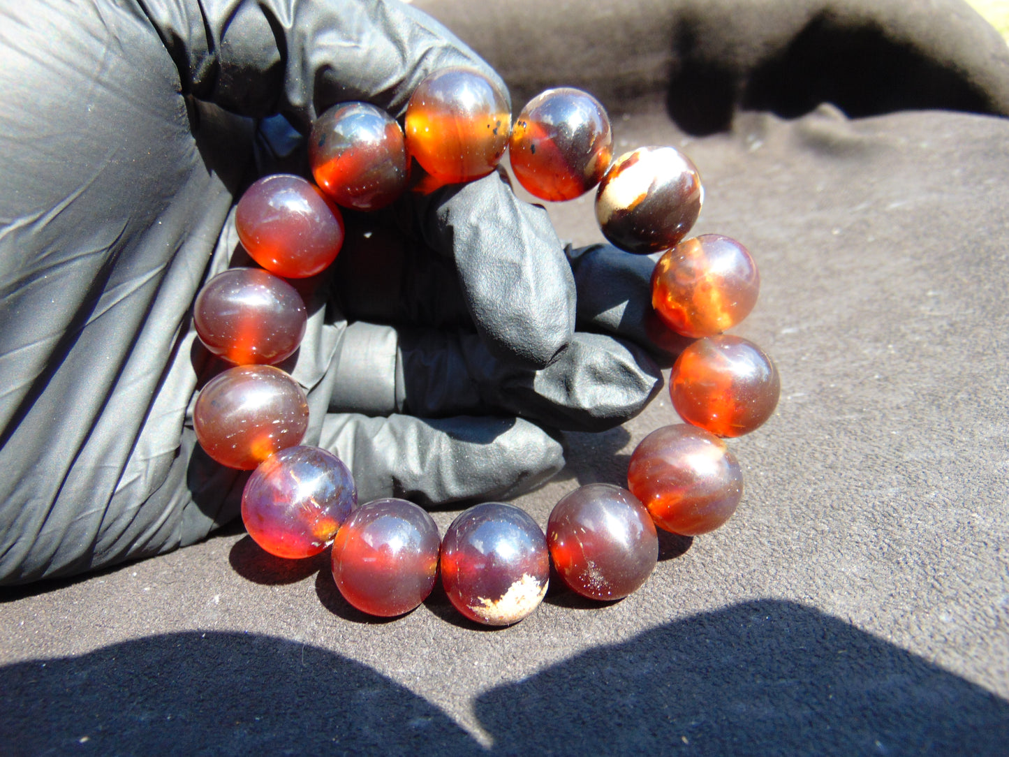 33 gram 14 Beads Mala Bracelet Indonesian Blue Red Amber 16 mm for Healing FRB1