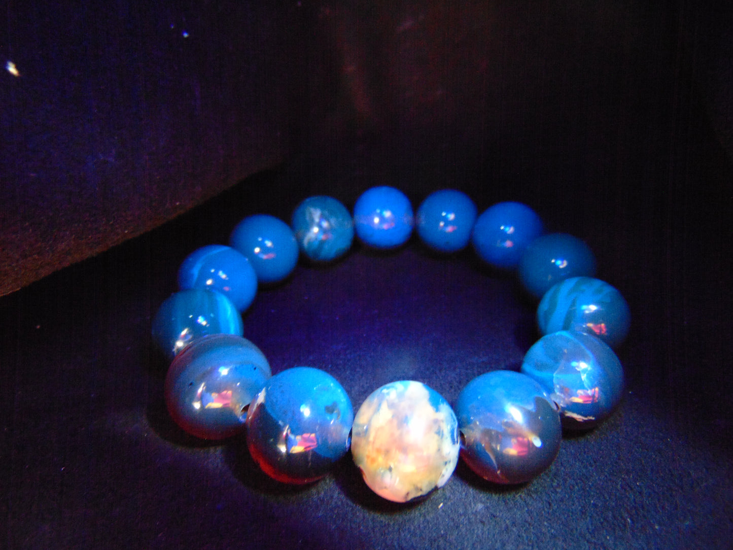 33 gram 14 Beads Mala Bracelet Indonesian Blue Red Amber 16 mm for Healing FRB1