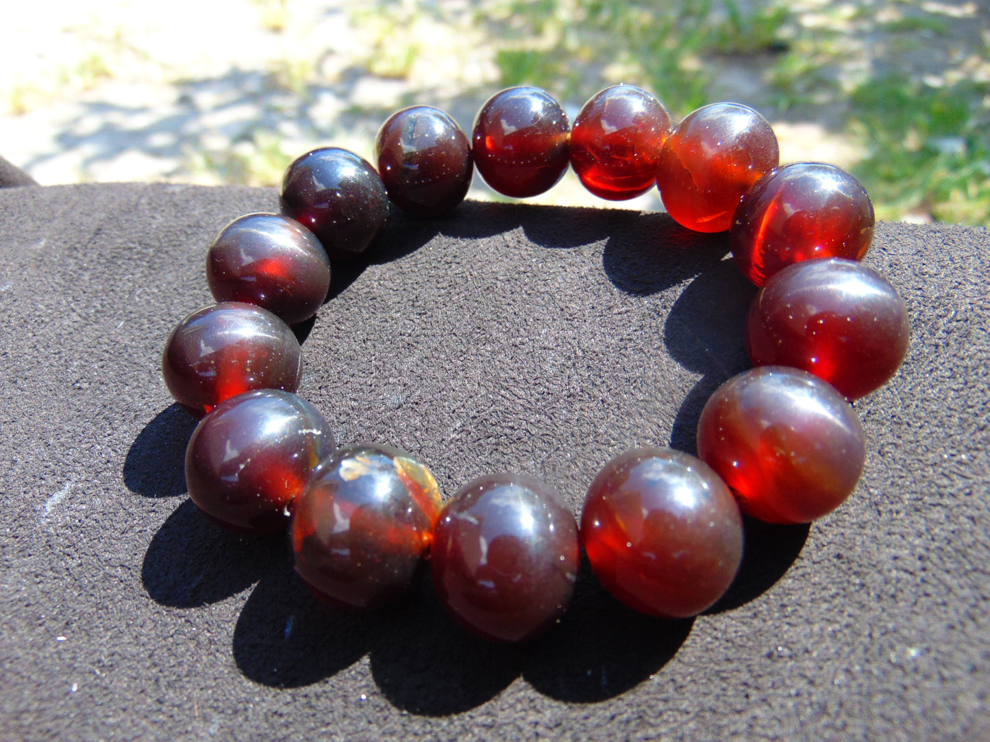 31 gram 14 Beads Mala Bracelet Indonesian Cherry Red Amber 16 mm for Healing FRB16