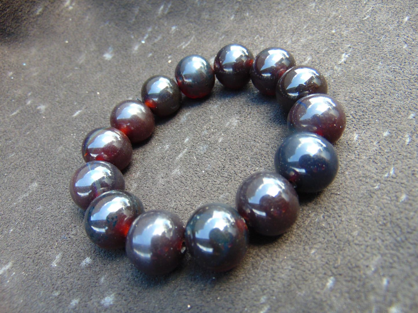 32 gram 14 Beads Mala Bracelet Indonesian Cherry Red Amber 16 mm for Healing FRB7