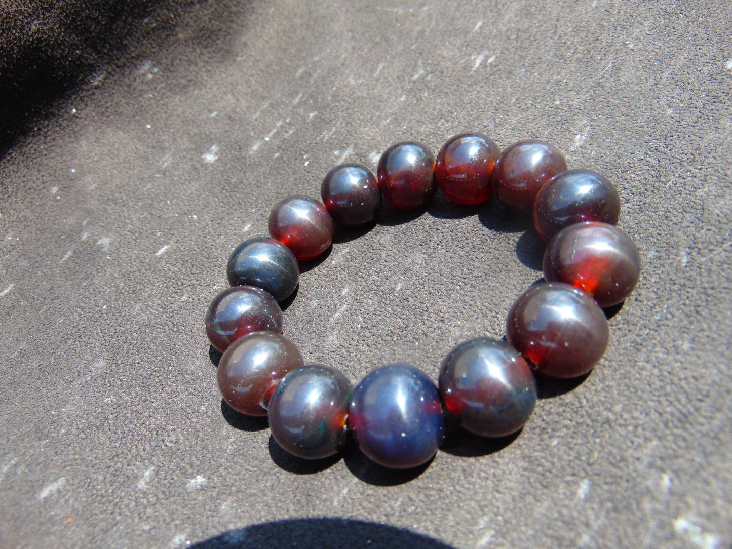 33 gram 14 Beads Mala Bracelet Indonesian Cherry Red Amber 16 mm for Healing FRB3